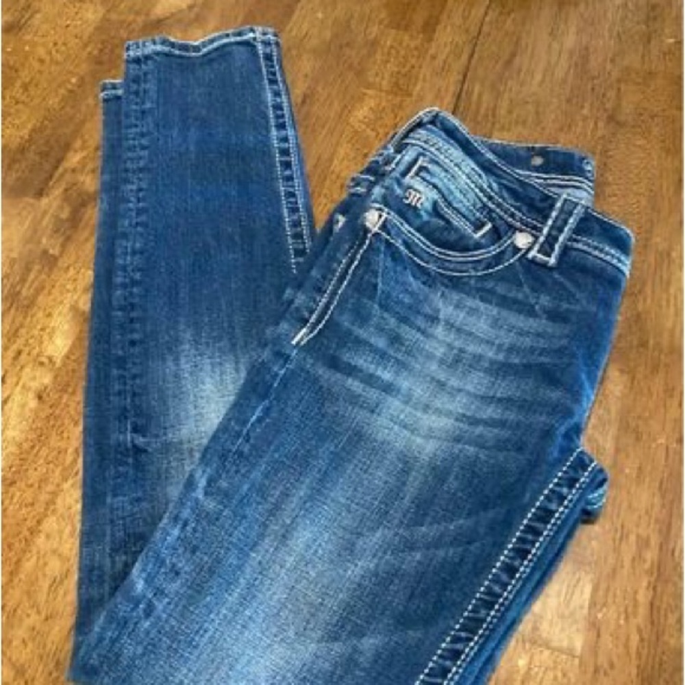 Miss Me skinny JP518153. Size 26 w/31” inseam